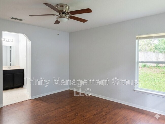 Building Photo - 53 Pecan Drive Pass