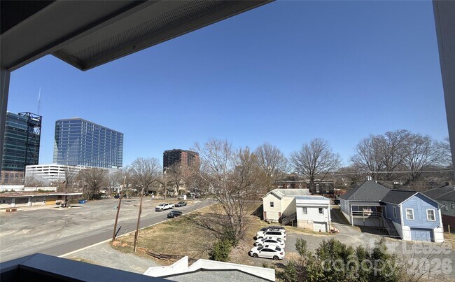 Building Photo - 301 E Tremont Ave
