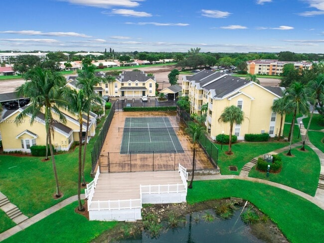 Building Photo - 6364 La Costa Dr
