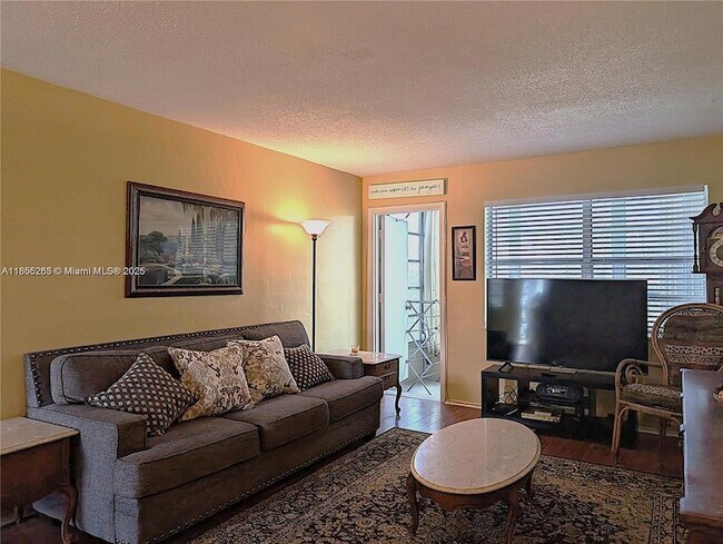 Building Photo - 1280 NW 43rd Ave