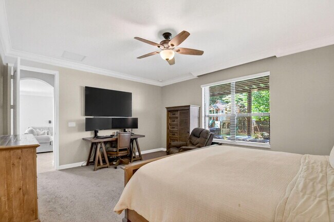 Building Photo - 9062 Gulf Cove Dr