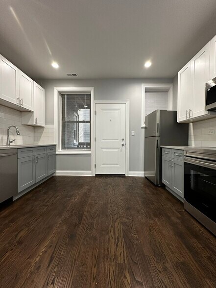 Building Photo - 1214 W Rosemont Ave