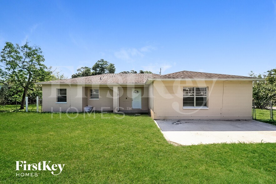 Building Photo - 1715 N Lake Shipp Dr