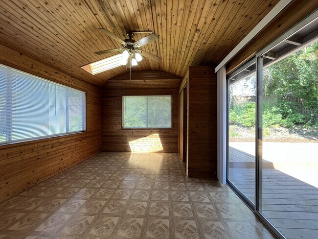 Building Photo - Charming Ranch Home with Sunroom or 4th Bedroom, Two-Car Garage and Fenced Backyard