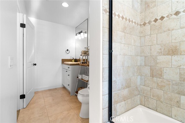 Building Photo - 208 E Balboa Blvd