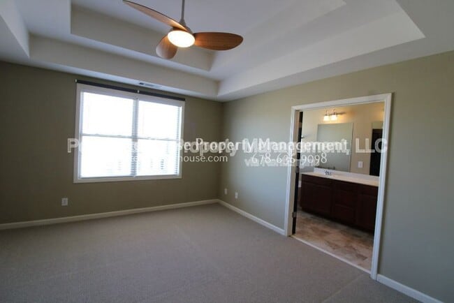 Building Photo - 7058 Elmwood Ridge Ct