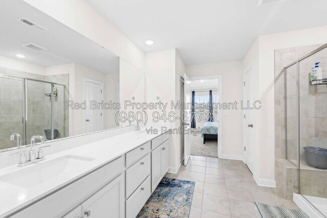 Building Photo - 12216 Stoneybrook Station Pkwy