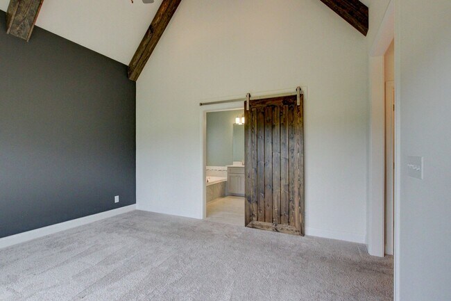 Building Photo - Custom Build in Sango.  Wow Factor