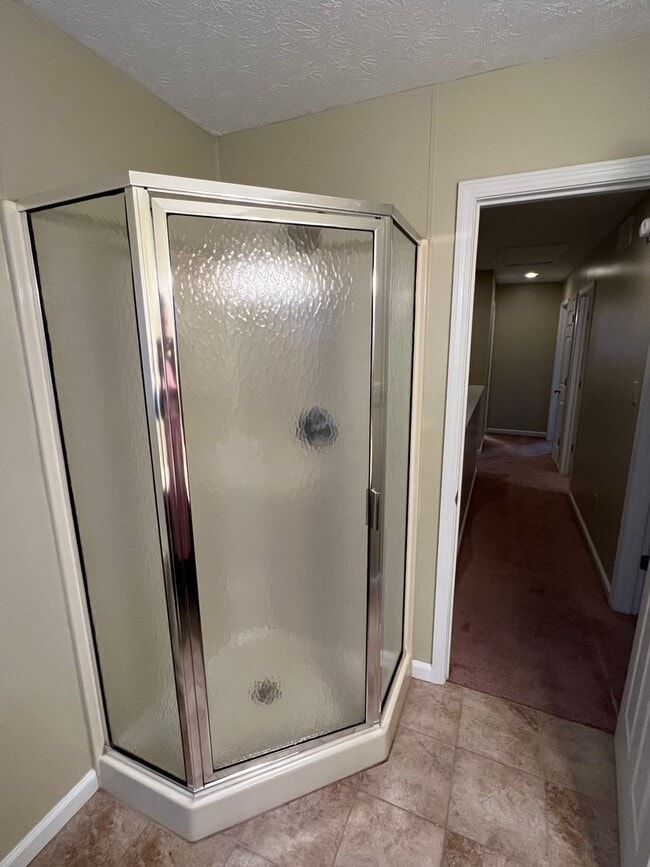 Building Photo - PRICE REDUCTION Avail August 2025; Rent $1...