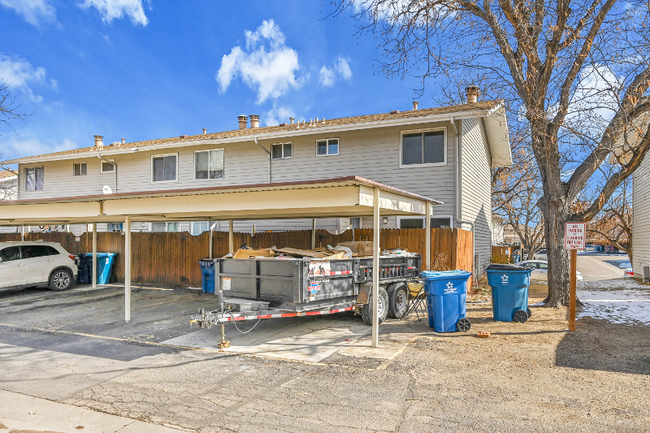 Building Photo - 1953 S Oswego Way