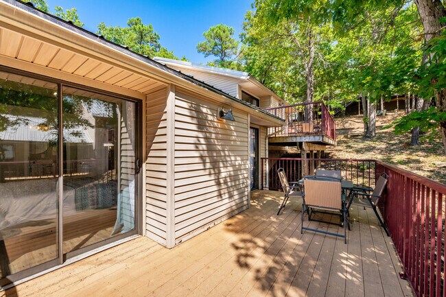 Building Photo - 235 Ozark Mountain Resort Dr