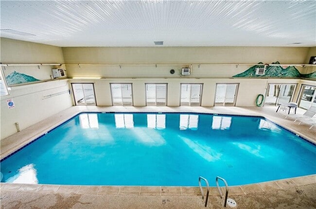 Building Photo - Dillon Valley East Condo-Beautifully Remodeled  3 Bedroom/2 Bath Unit w/Clubhouse, Pool & Hot Tub