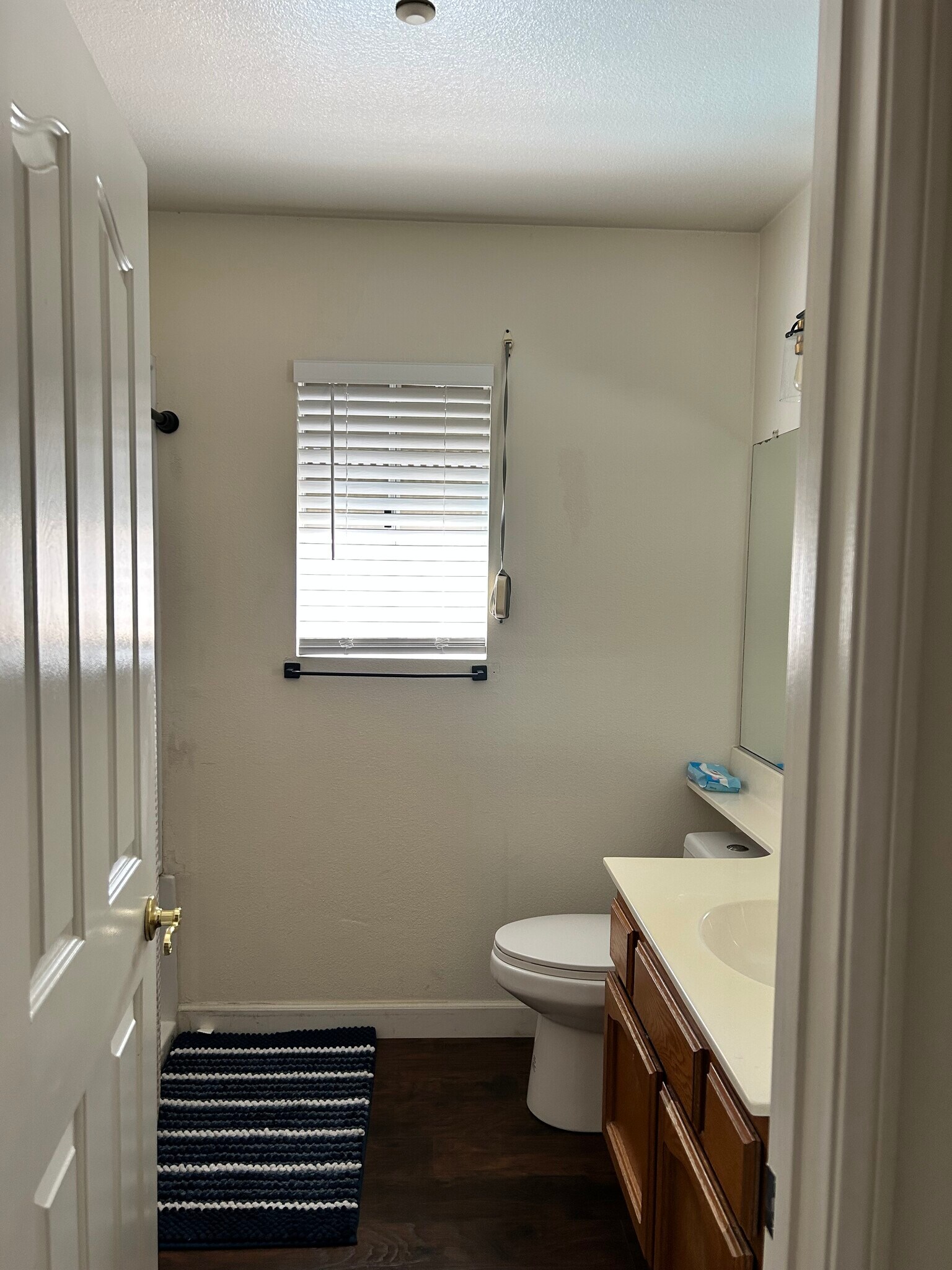 Building Photo - 15419 Ridgecrest Dr