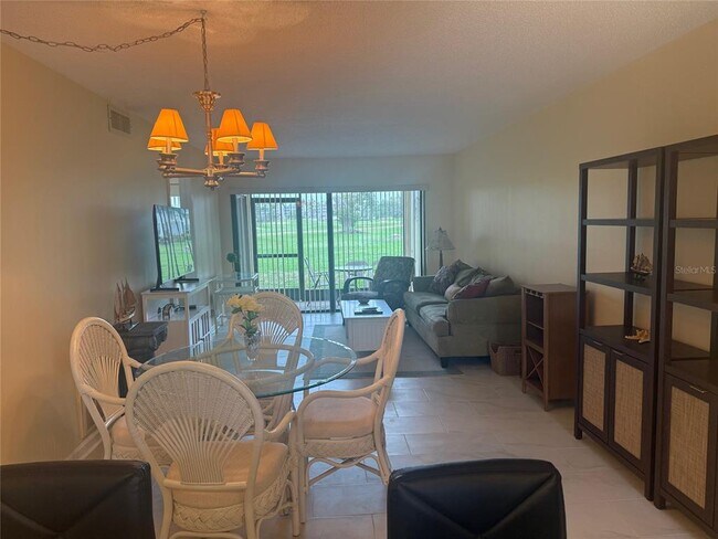 Building Photo - 6180 Sun Blvd