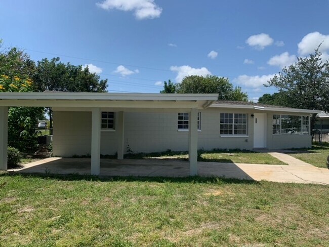 Building Photo - 2831 Eau Gallie Blvd