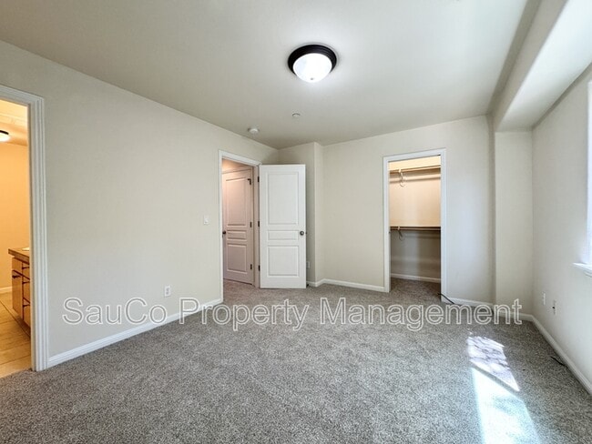 Building Photo - 2858 SW Tranquility Terrace