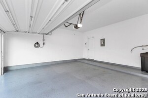 Building Photo - 6806 Prue Rd