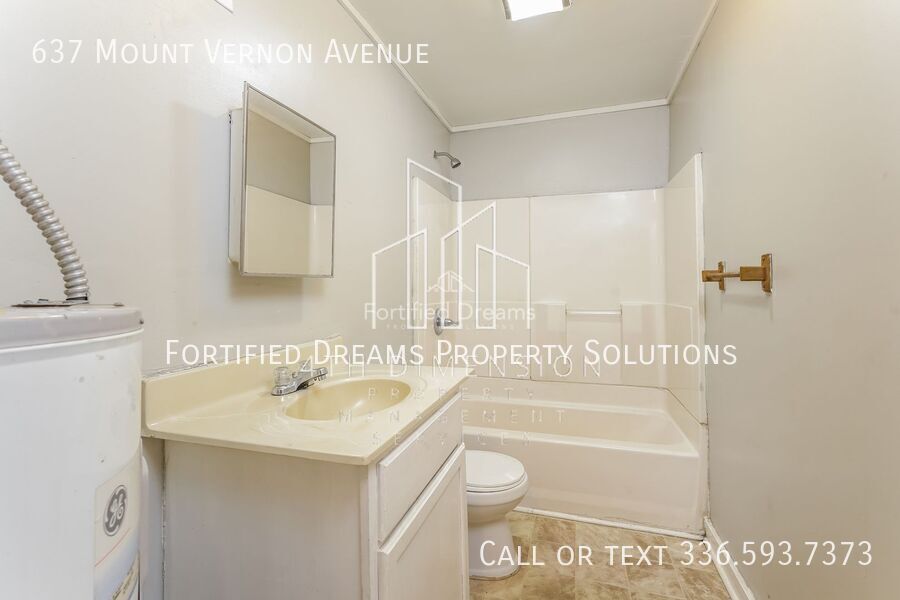 Building Photo - 637 Mount Vernon Ave
