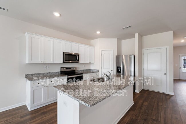 Building Photo - 404 Masters Way