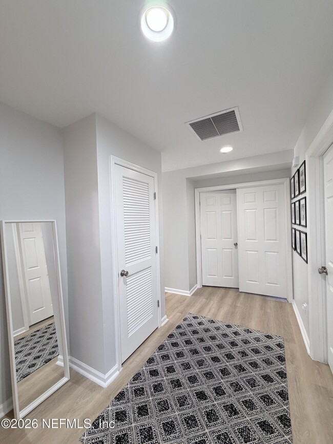 Building Photo - 4014 Cedar Bluff Ln