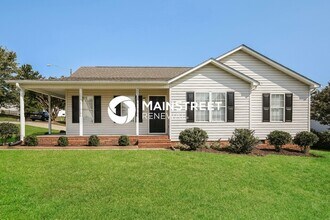 Building Photo - 3 Bedroom Pet-Friendly Home in THOMASVILLE, NC with Main Street Renewal