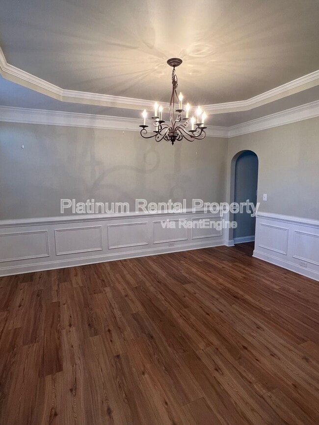 Building Photo - 7170 Belcrest Dr