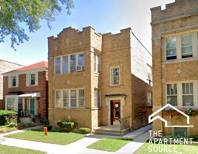 Building Photo - 5713 N Talman Ave