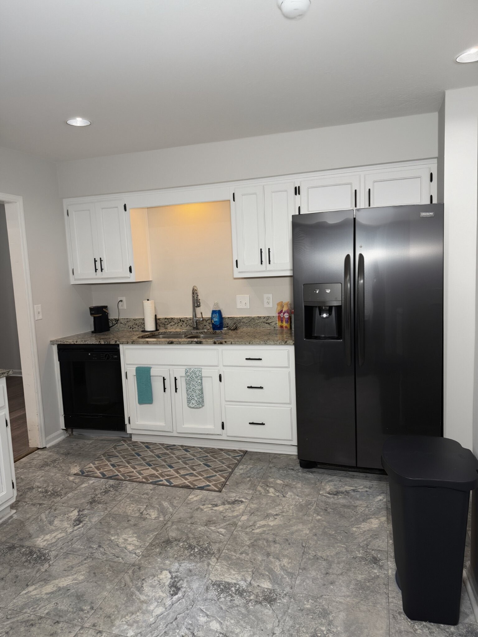 Building Photo - 8918 Habersham Dr