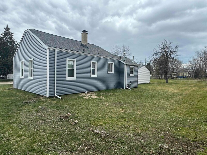 Building Photo - 12214 Louisiana Ave