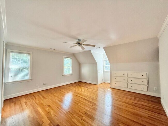 Building Photo - 1610 Ridge Rd