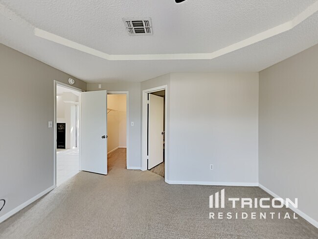 Building Photo - 7827 Pepper Cir E