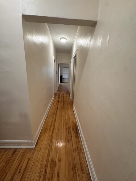 Building Photo - 8046 S Langley Ave