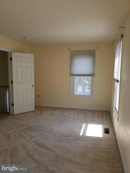 Building Photo - 698 Heathwalk Mews
