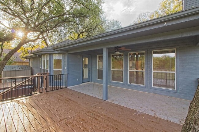 Building Photo - 140 Canyon Rd