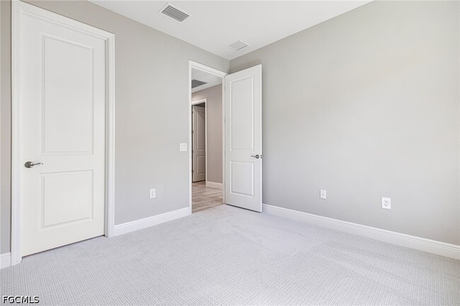 Building Photo - 17812 Summerland Ky Ct