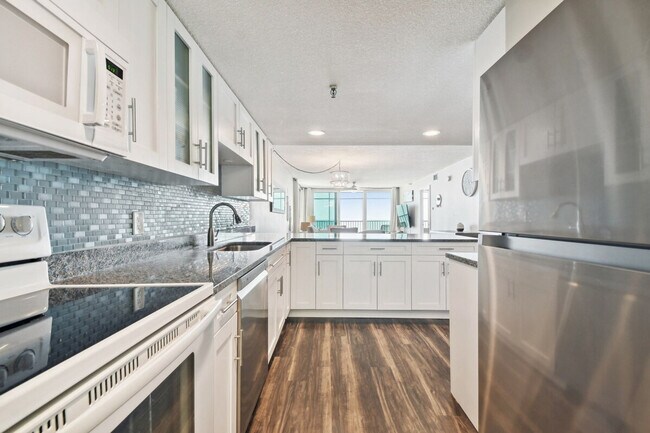 Building Photo - 15400 Gulf Blvd