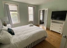 Building Photo - 36 Hanson St