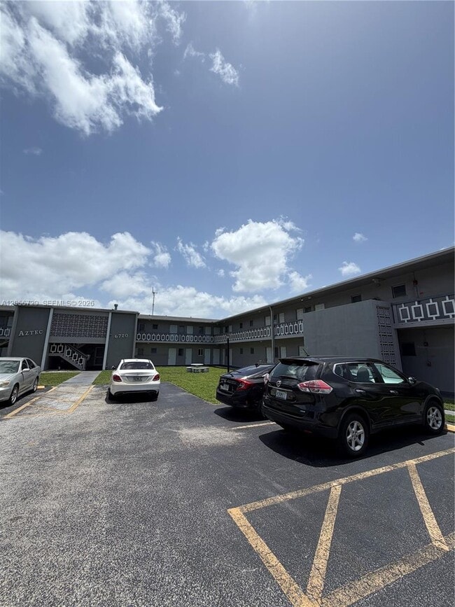 Building Photo - 6720 Arbor Dr