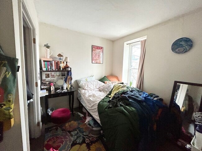 Building Photo - 90 Hammond St