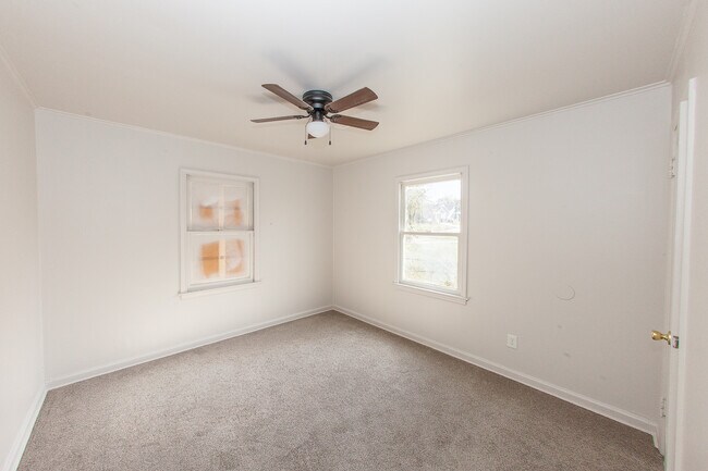 Building Photo - 1424 N Trenton Ave