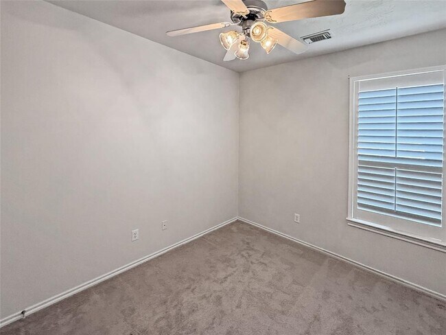 Building Photo - 21910 Whispering Daisy Ct