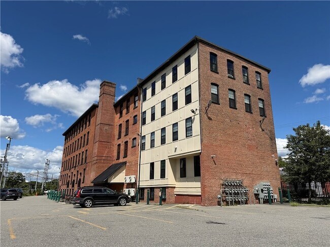 Building Photo - 50 Ashburton St