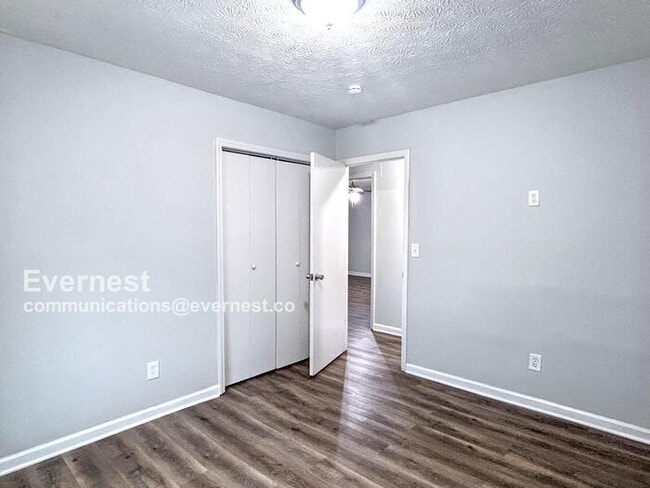 Building Photo - 5291 Kemper Pl