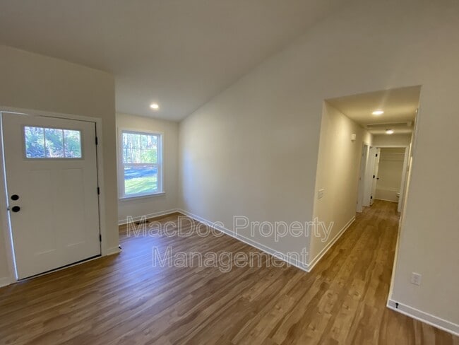 Building Photo - 54 Azalea Way