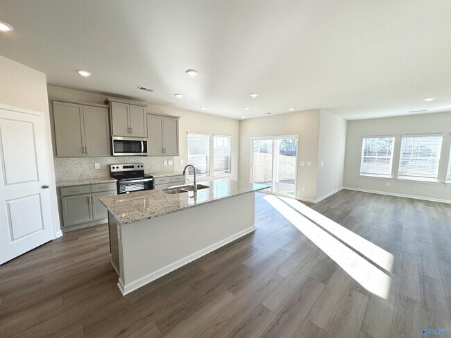 Building Photo - 29343 Satilla Cir