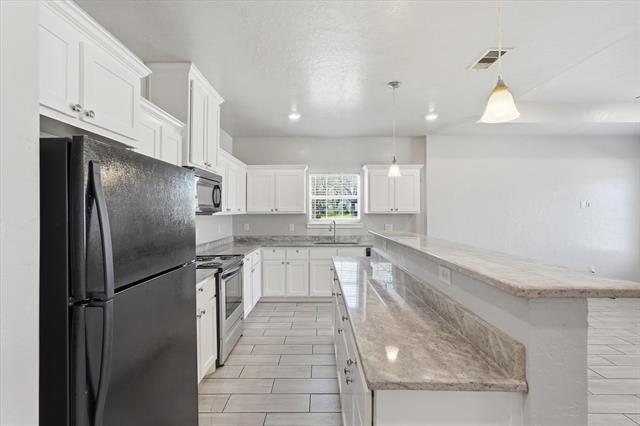 Building Photo - 3333 Dalton St