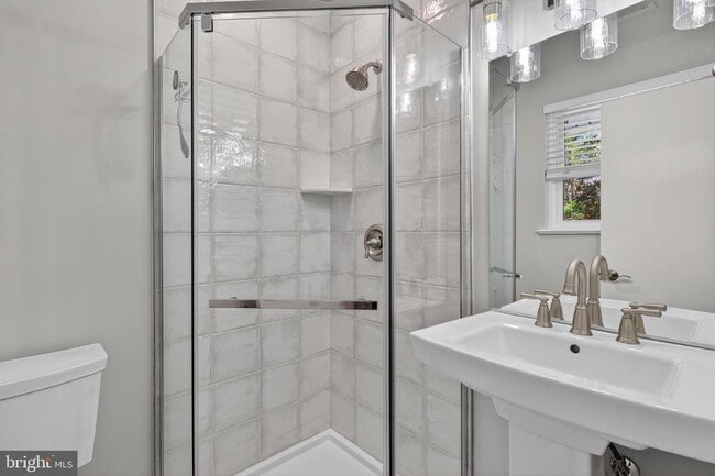 Building Photo - 4625 Strathblane Pl