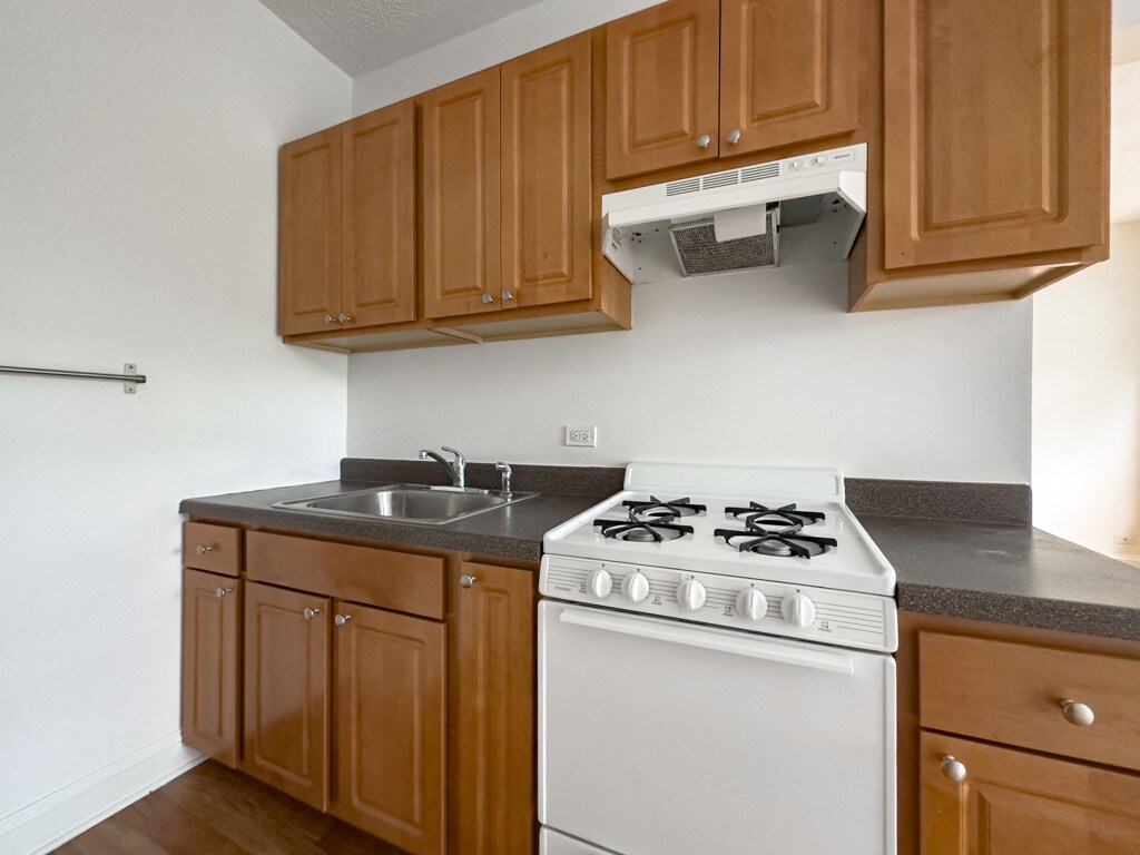 Building Photo - 1742 N Humboldt Blvd