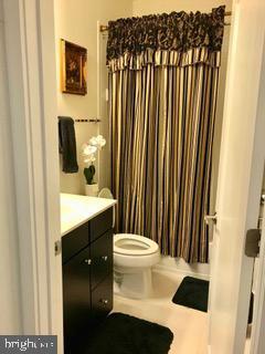 Building Photo - 11 Silverway Dr