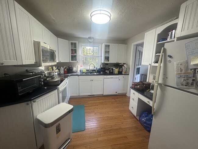 Building Photo - 128 Ridge Rd